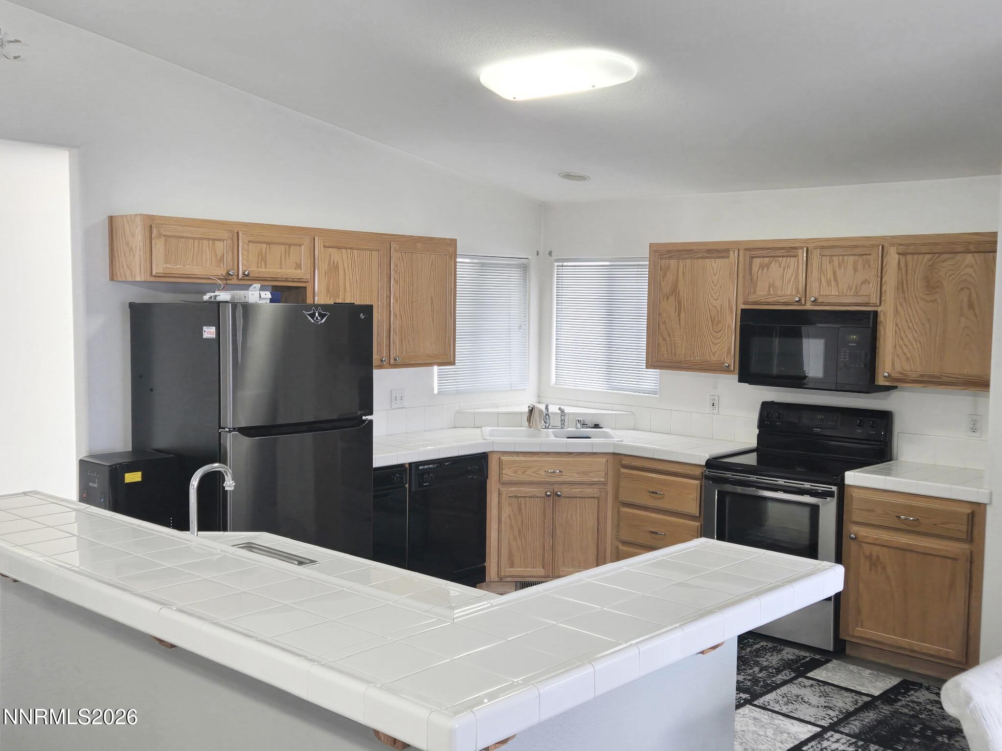 1541042413974383950 (1)