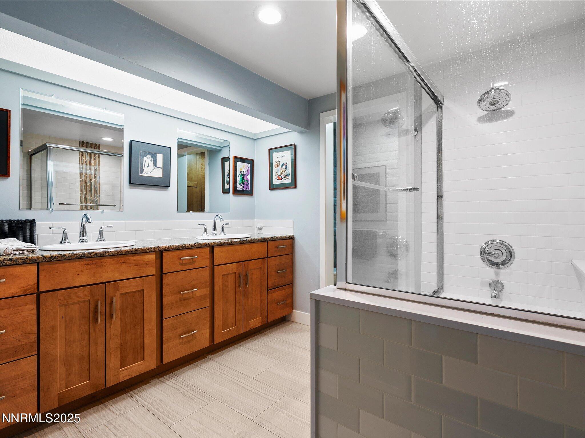 25-1200 Riverside Dr- Unit 1276-124