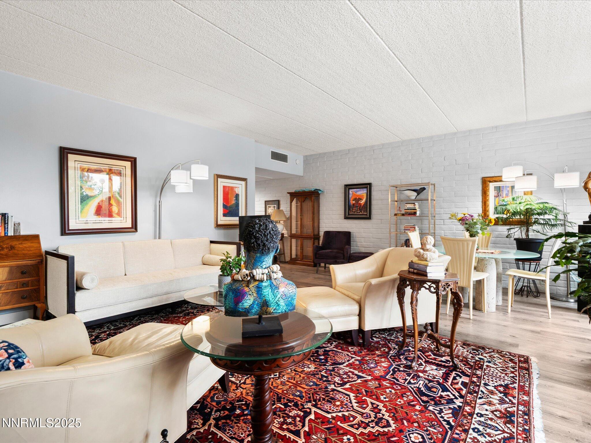 11-1200 Riverside Dr- Unit 1276-110