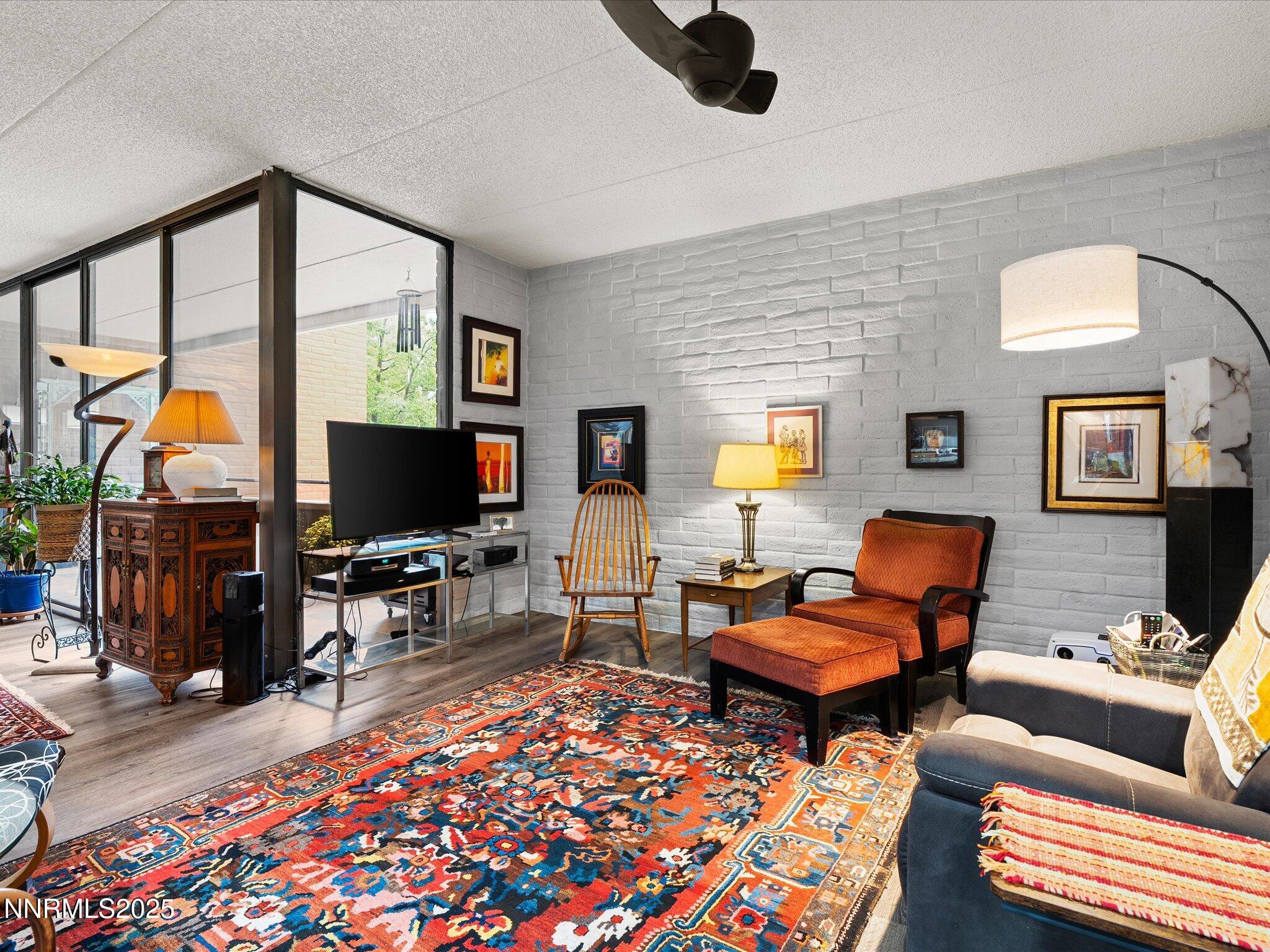 13-1200 Riverside Dr- Unit 1276-112