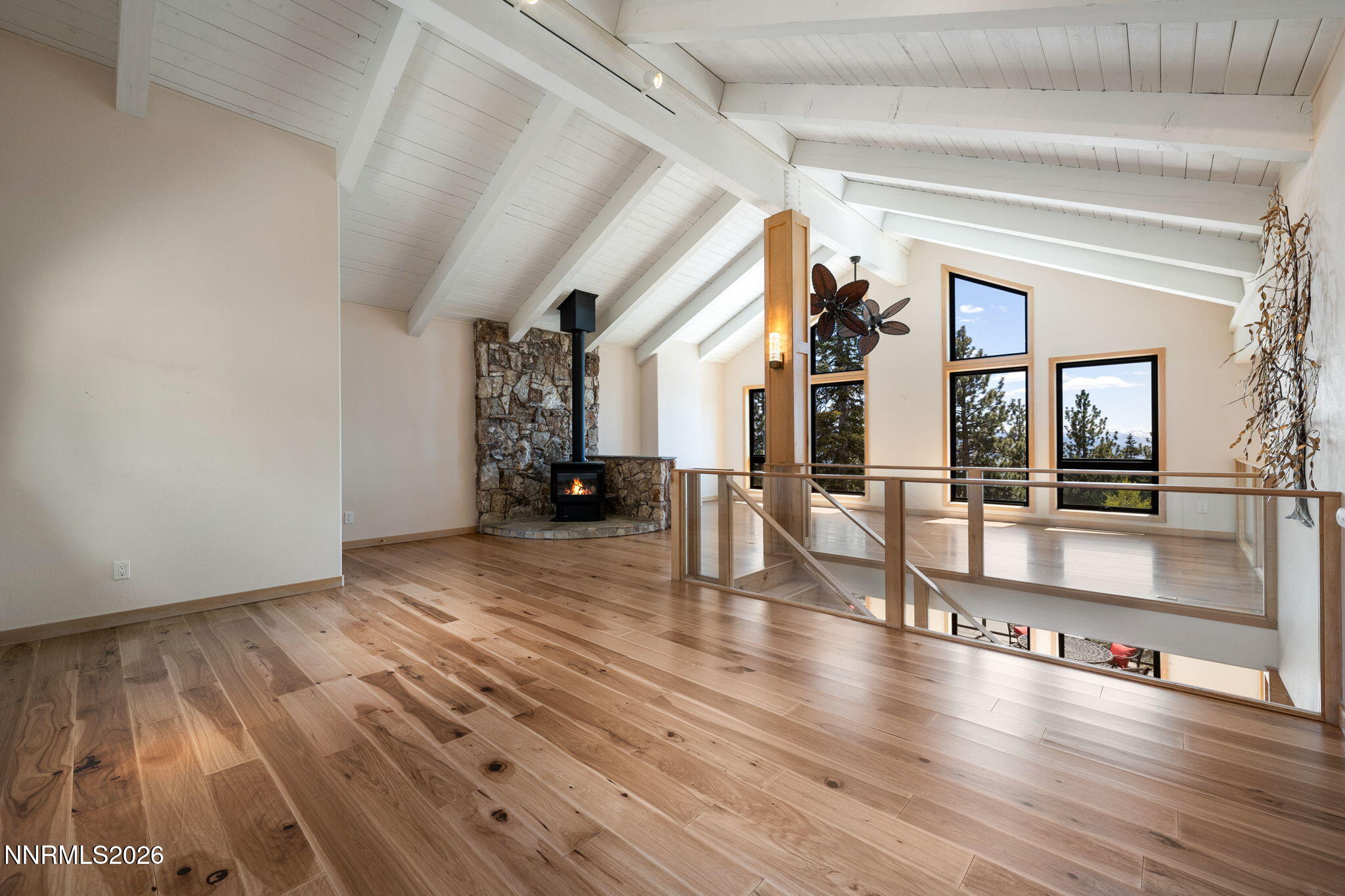 56-web-or-mls-608 Dorothy-18