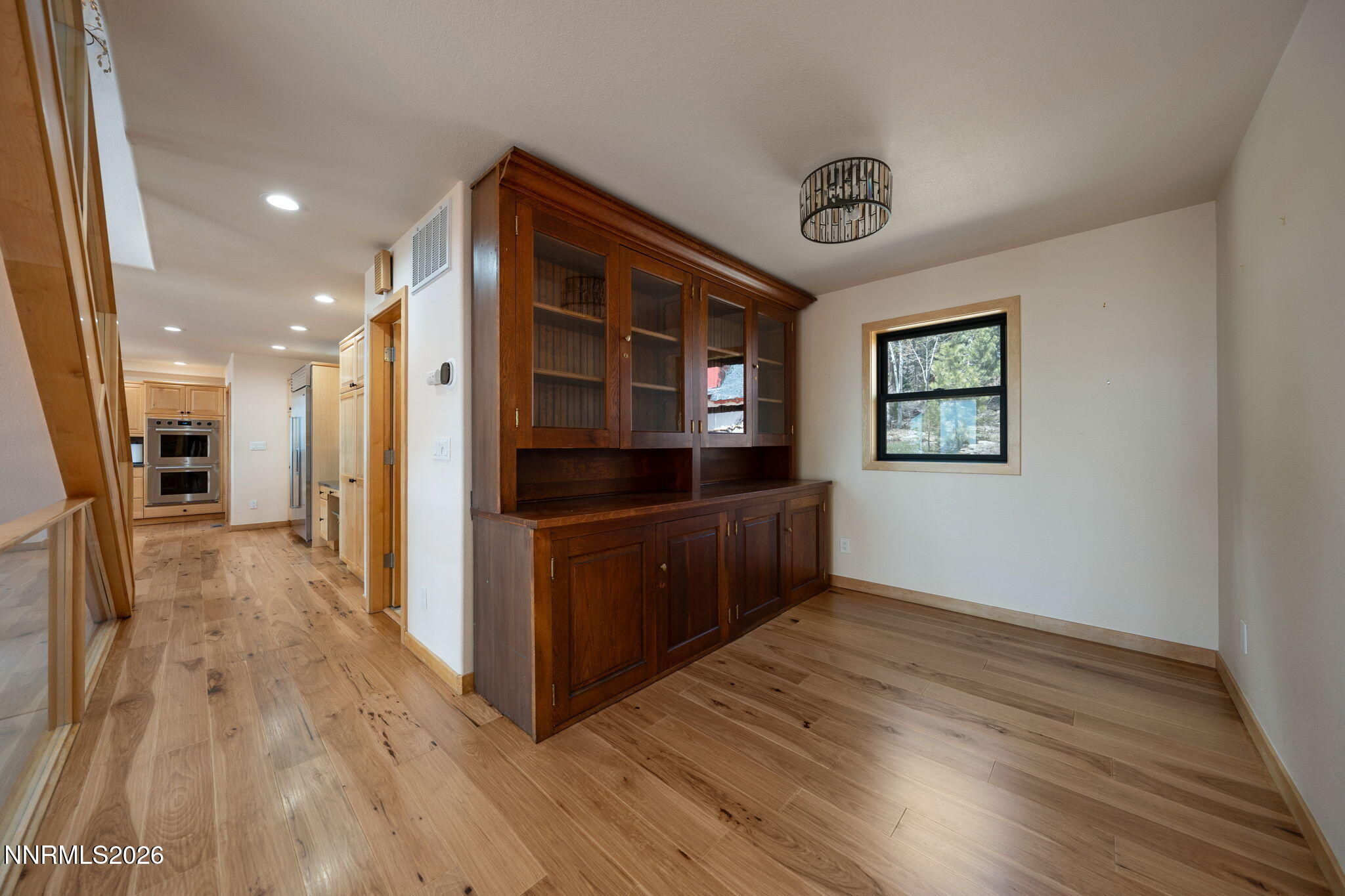 43-web-or-mls-608 Dorothy-34