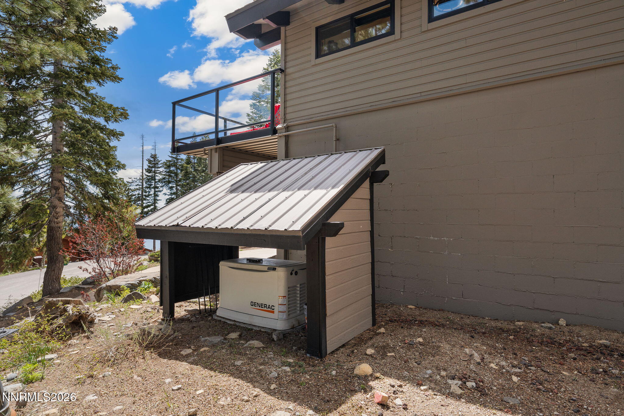 14-web-or-mls-608 Dorothy-60
