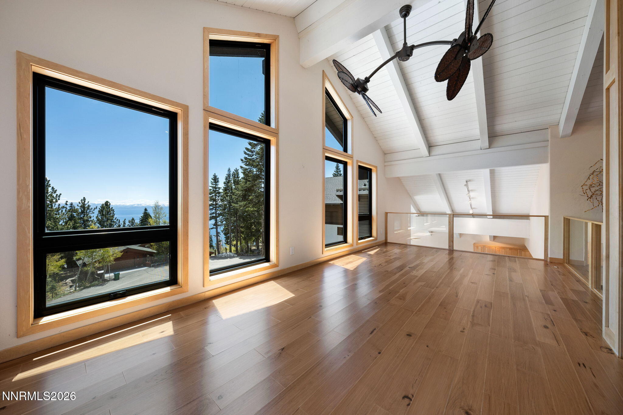 54-web-or-mls-608 Dorothy-21