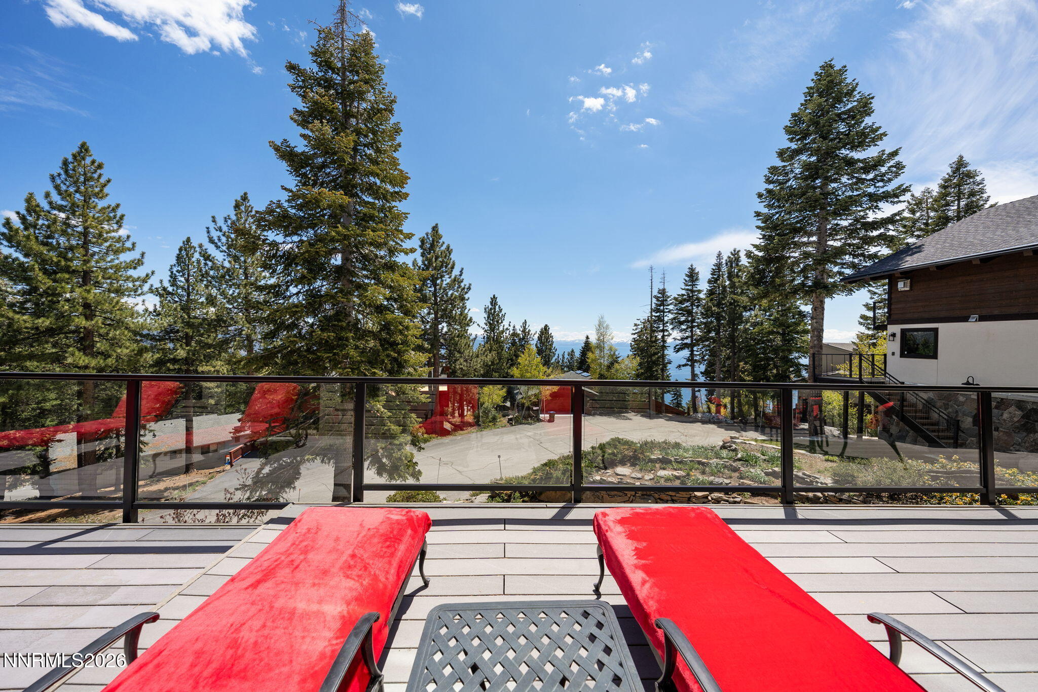 23-web-or-mls-608 Dorothy-50
