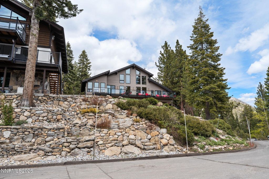 Photo of 608 Dorothy Court, Incline Village, NV 89451 (MLS # 260005449)
