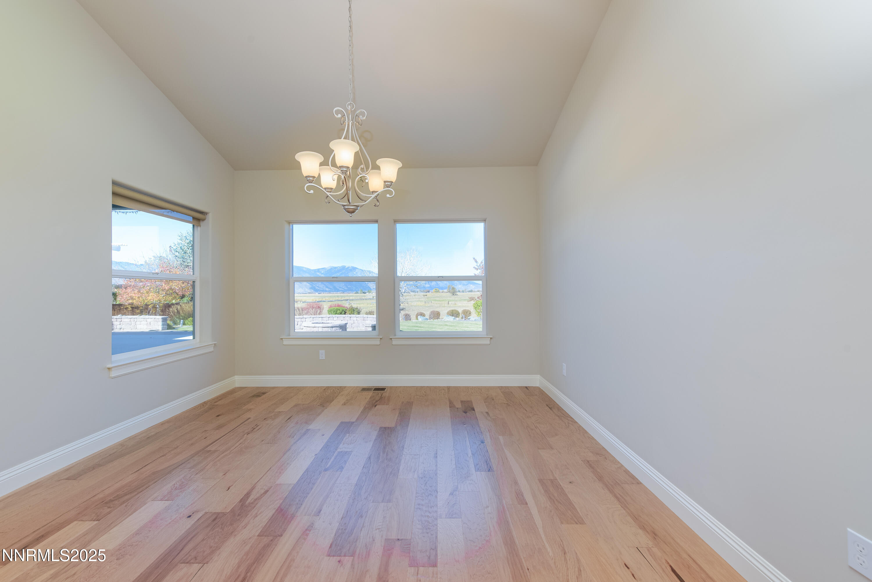 1046 Rocky Terrace Dr-36