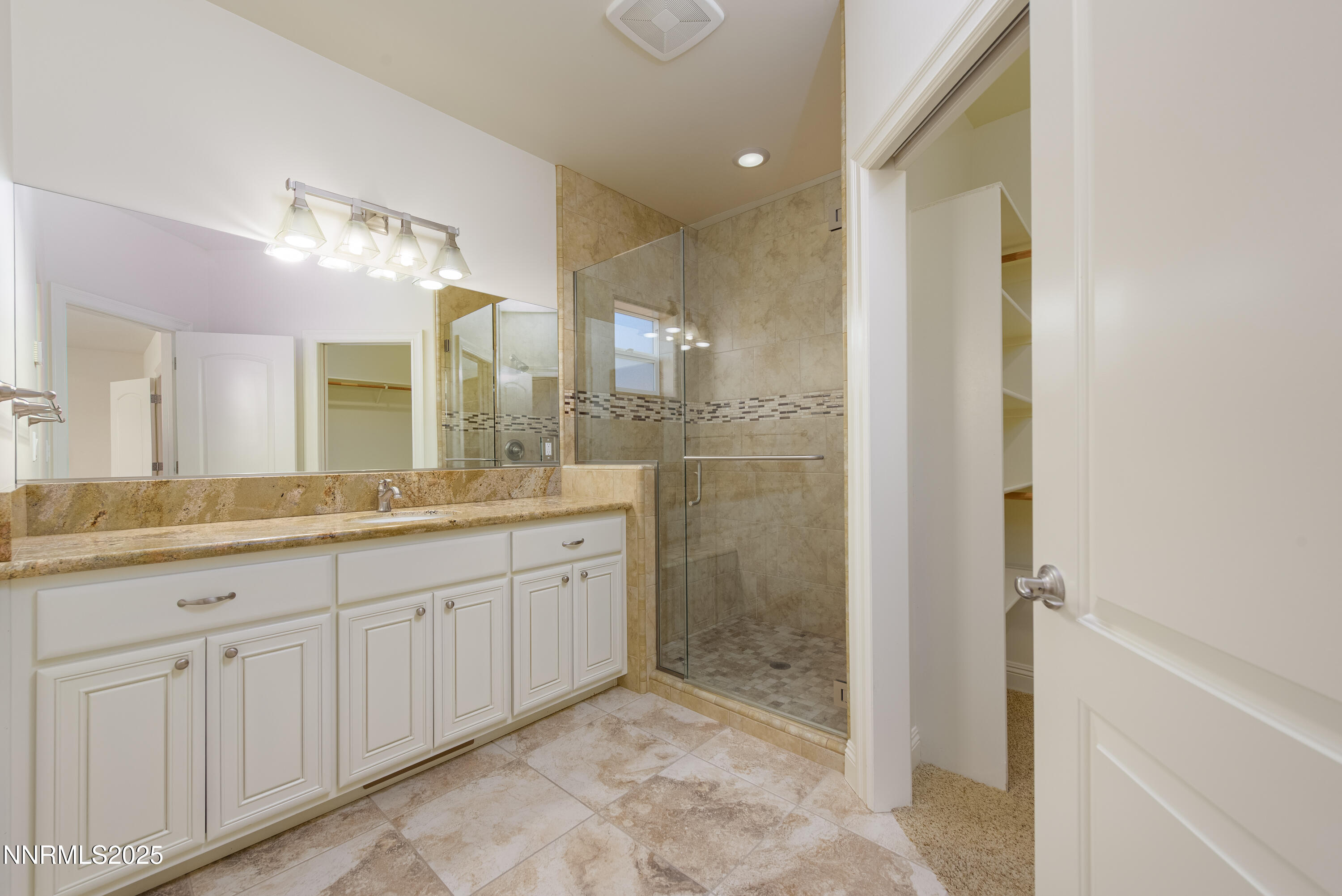 1046 Rocky Terrace Dr-51