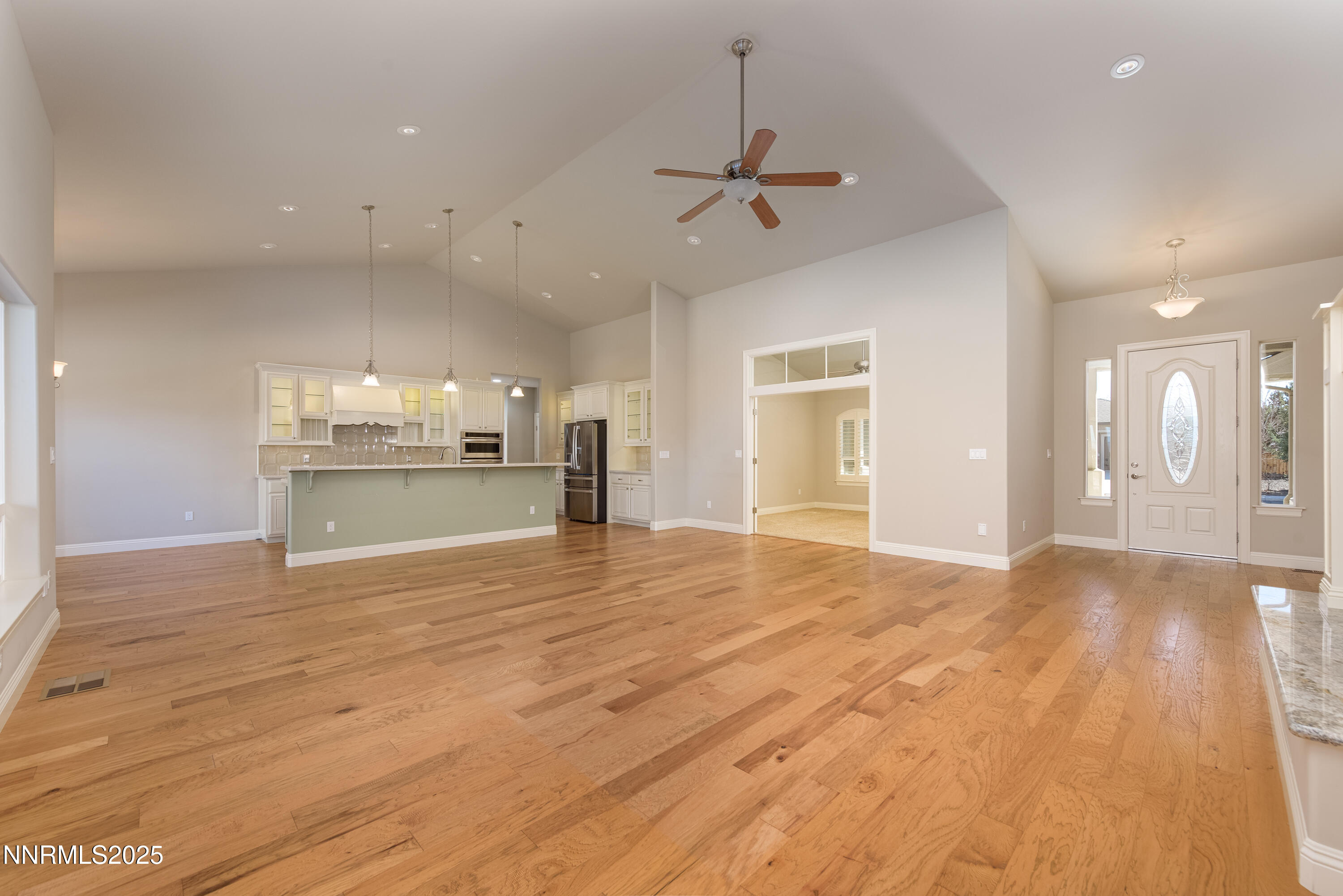 1046 Rocky Terrace Dr-32