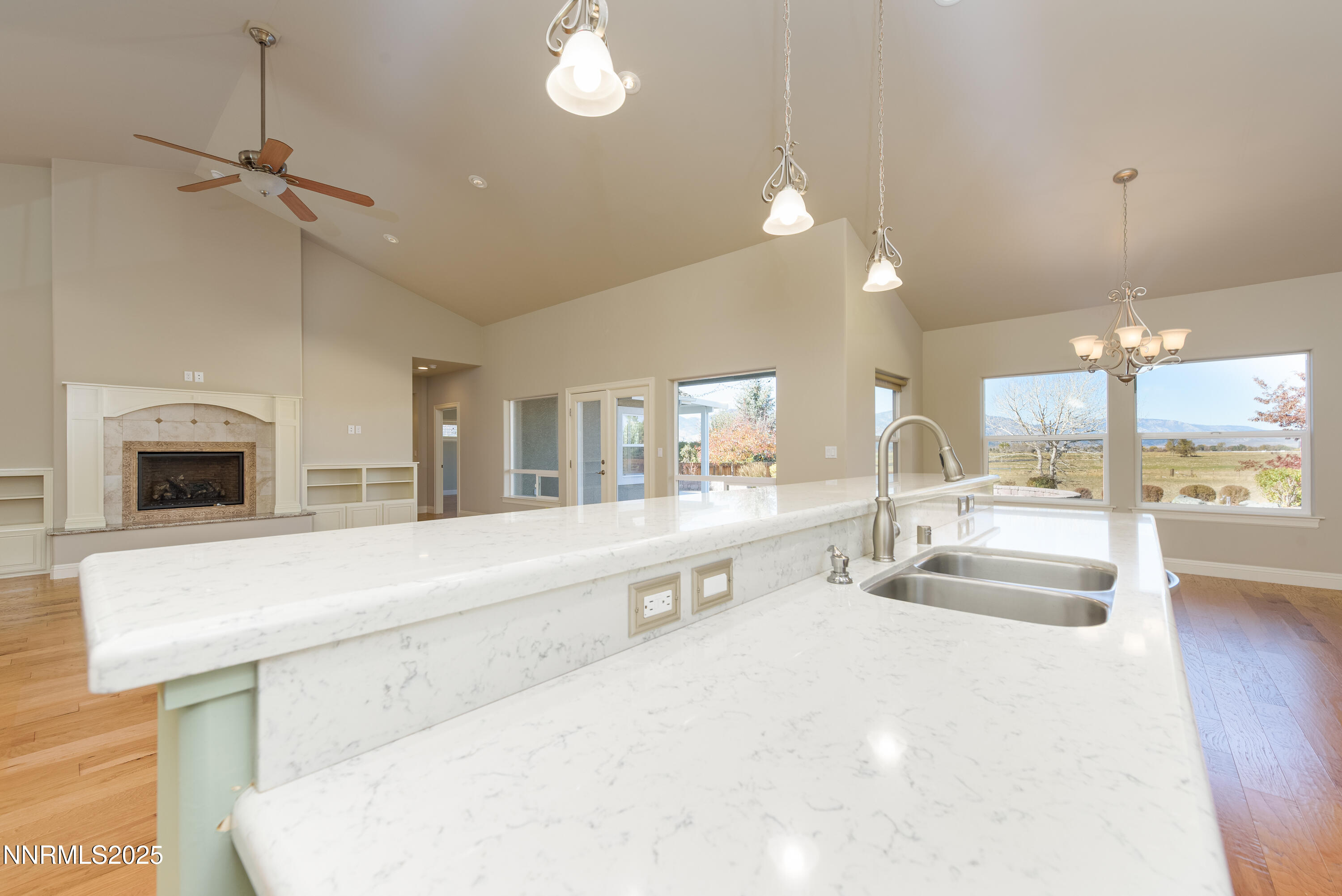 1046 Rocky Terrace Dr-41