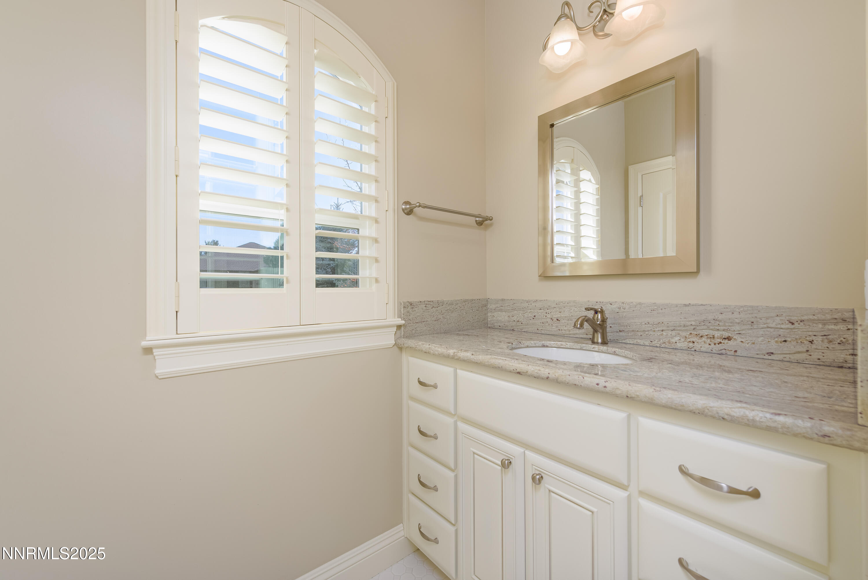 1046 Rocky Terrace Dr-66