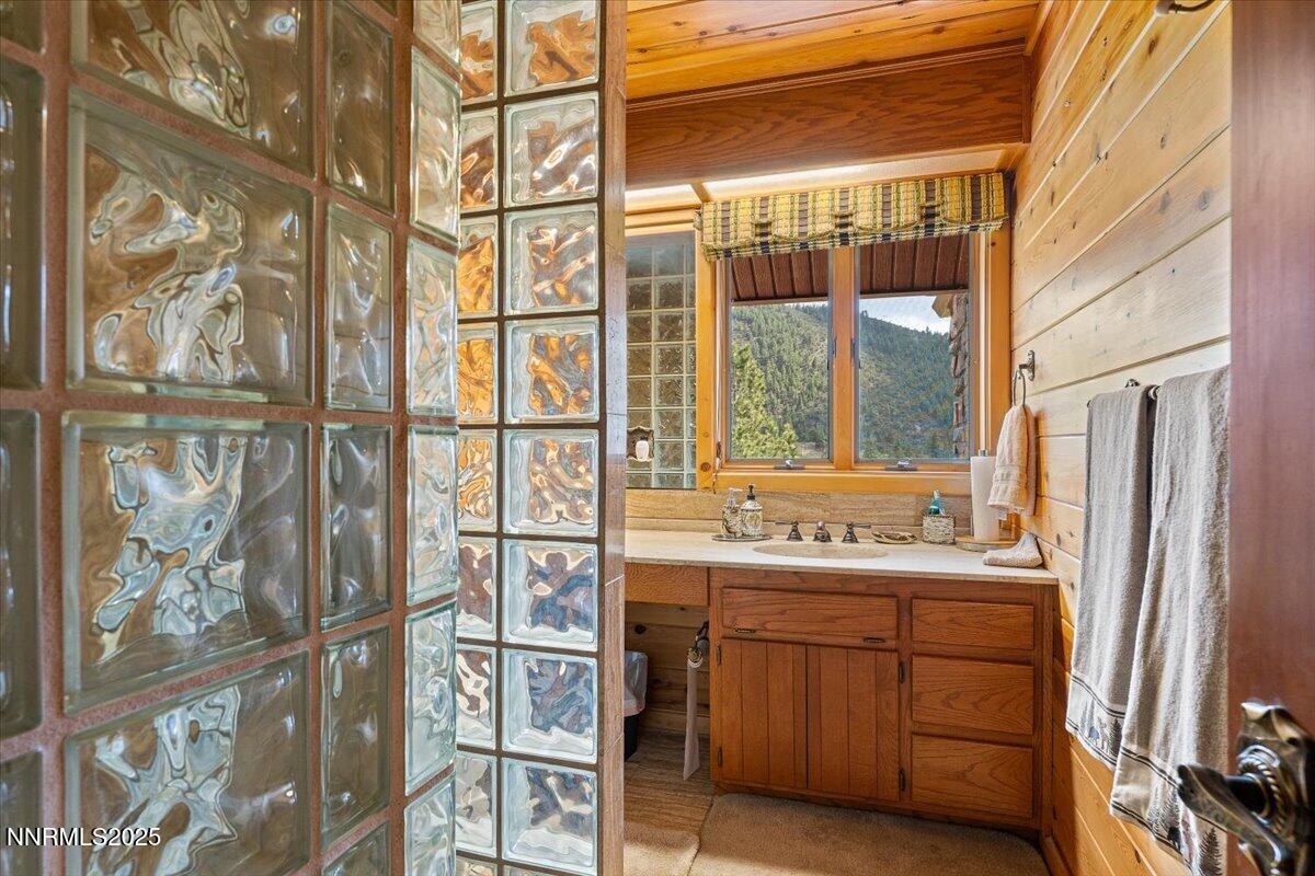 033-16400 Logan Meadow Lane Reno NV 8951