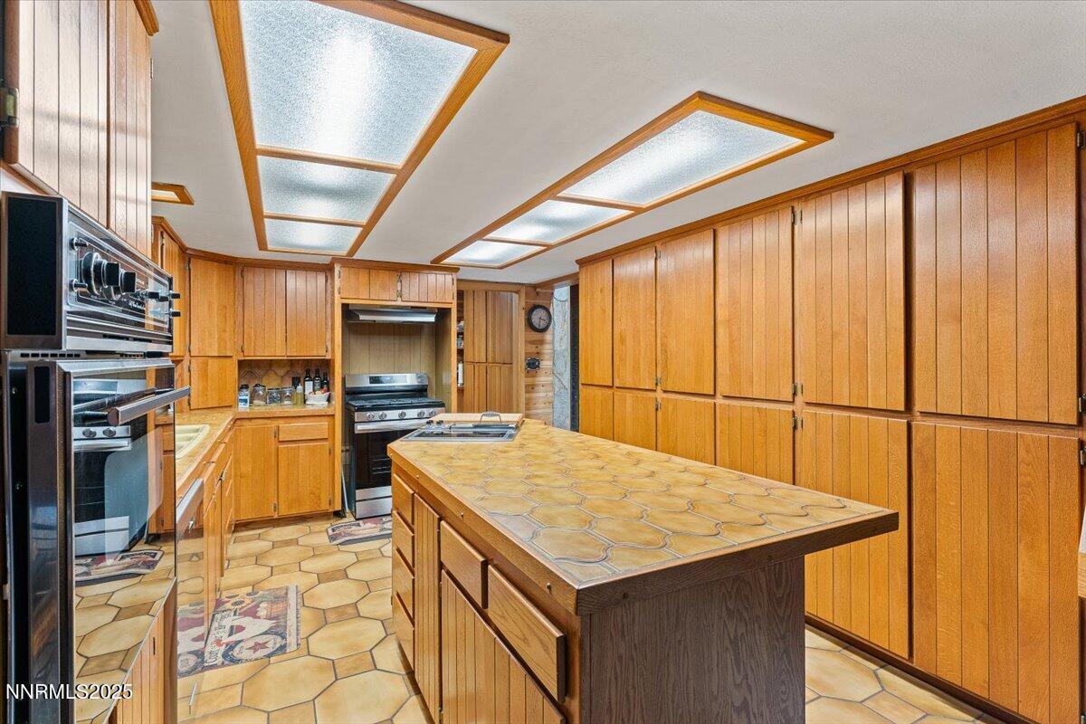 020-16400 Logan Meadow Lane Reno NV 8951