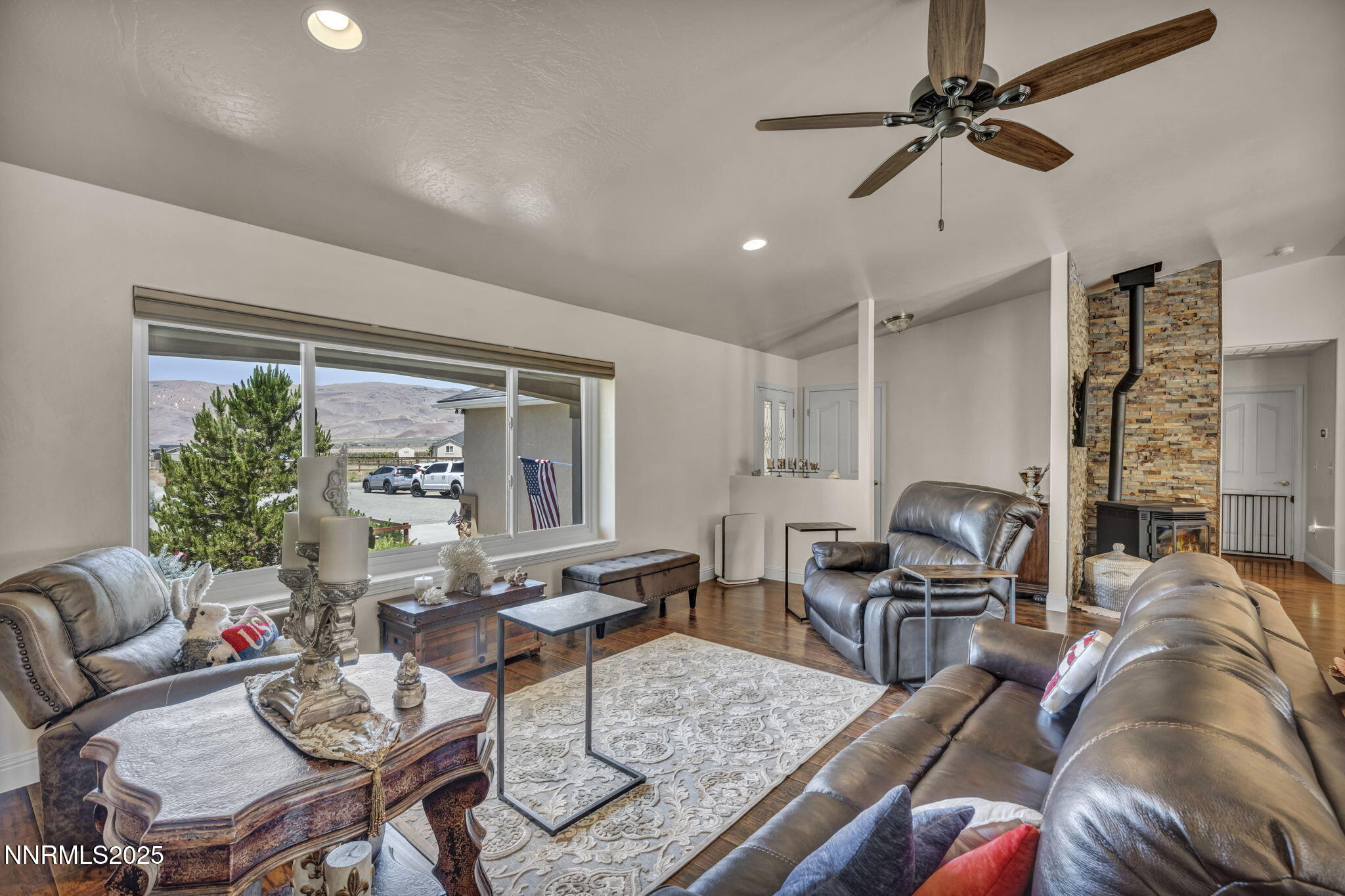 78-web-or-mls-150-brandon-rnch-ct