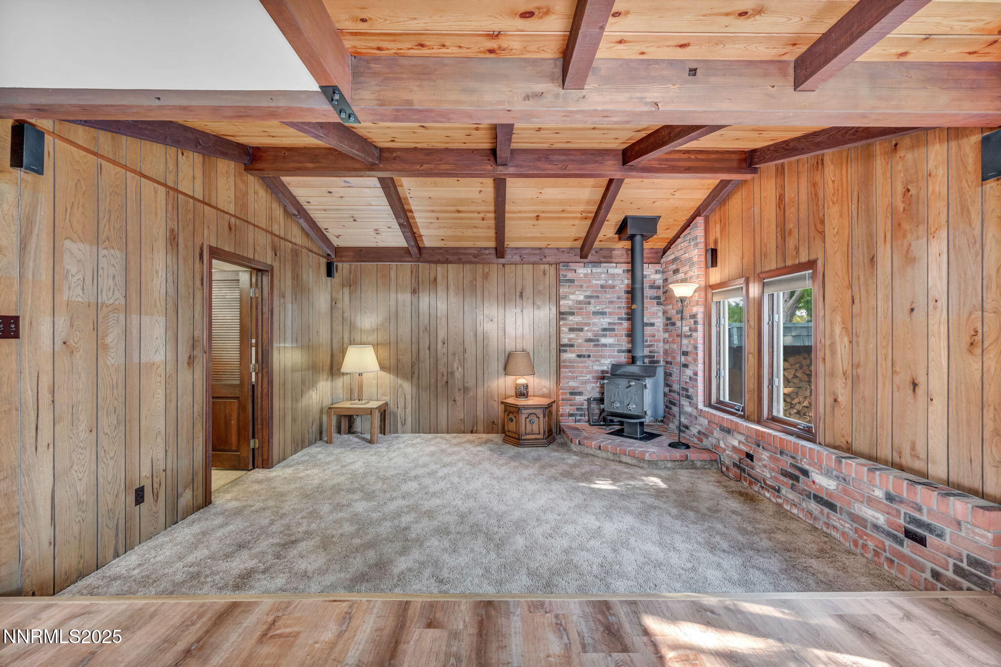 Carson City, Nevada 89703, United States, 3 Bedrooms Bedrooms, ,1 BathroomBathrooms,Residential,Pending,200008