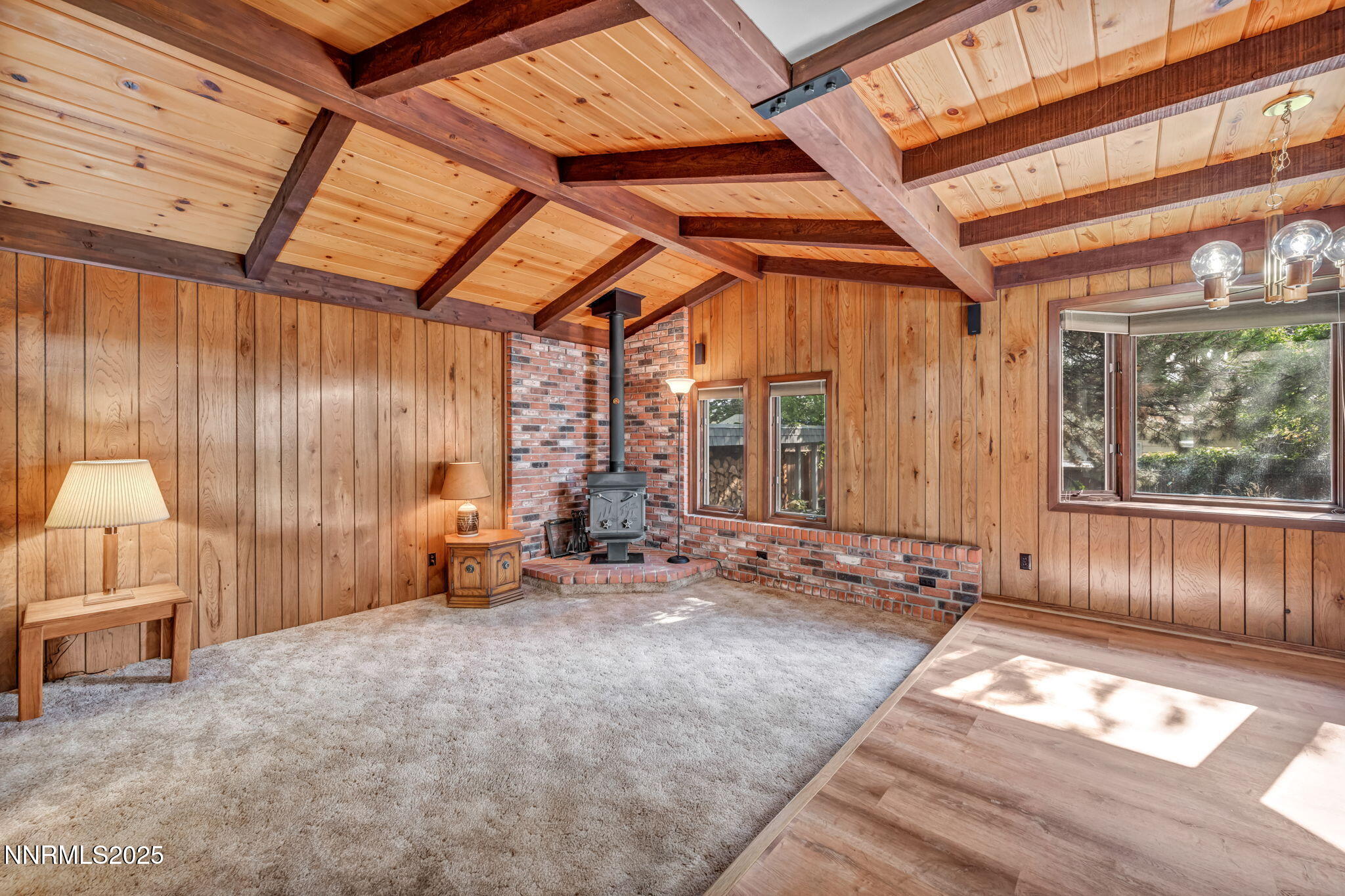 Carson City, Nevada 89703, United States, 3 Bedrooms Bedrooms, ,1 BathroomBathrooms,Residential,Pending,200008