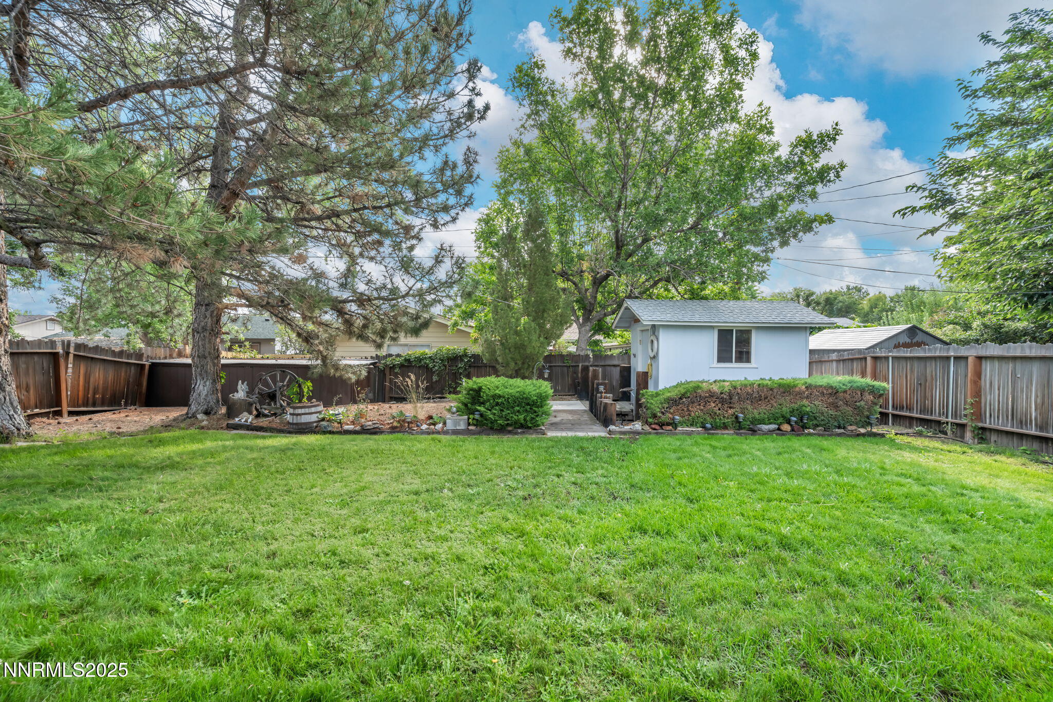 Carson City, Nevada 89703, United States, 3 Bedrooms Bedrooms, ,1 BathroomBathrooms,Residential,Pending,200008