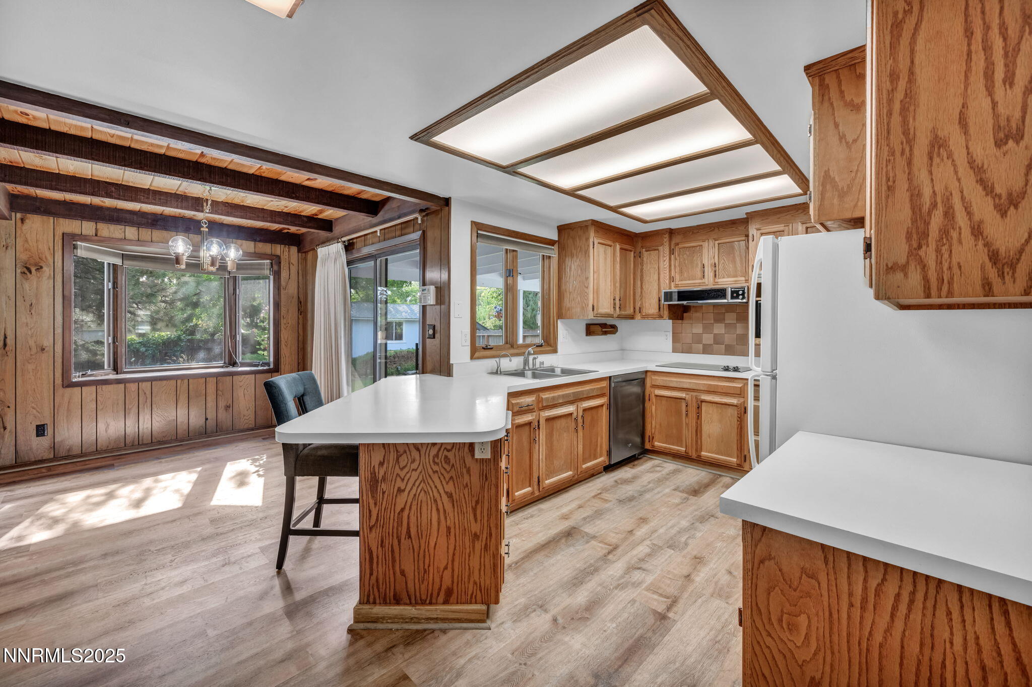 Carson City, Nevada 89703, United States, 3 Bedrooms Bedrooms, ,1 BathroomBathrooms,Residential,Pending,200008