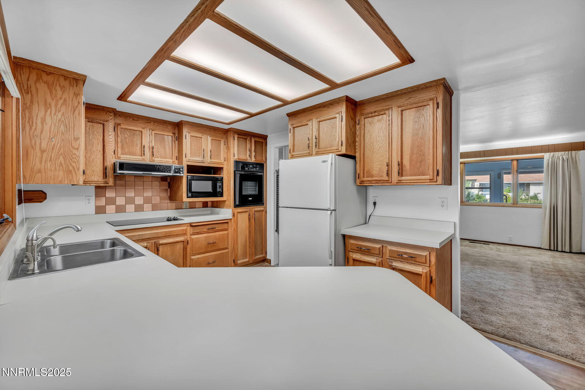 Carson City, Nevada 89703, United States, 3 Bedrooms Bedrooms, ,1 BathroomBathrooms,Residential,Pending,200008