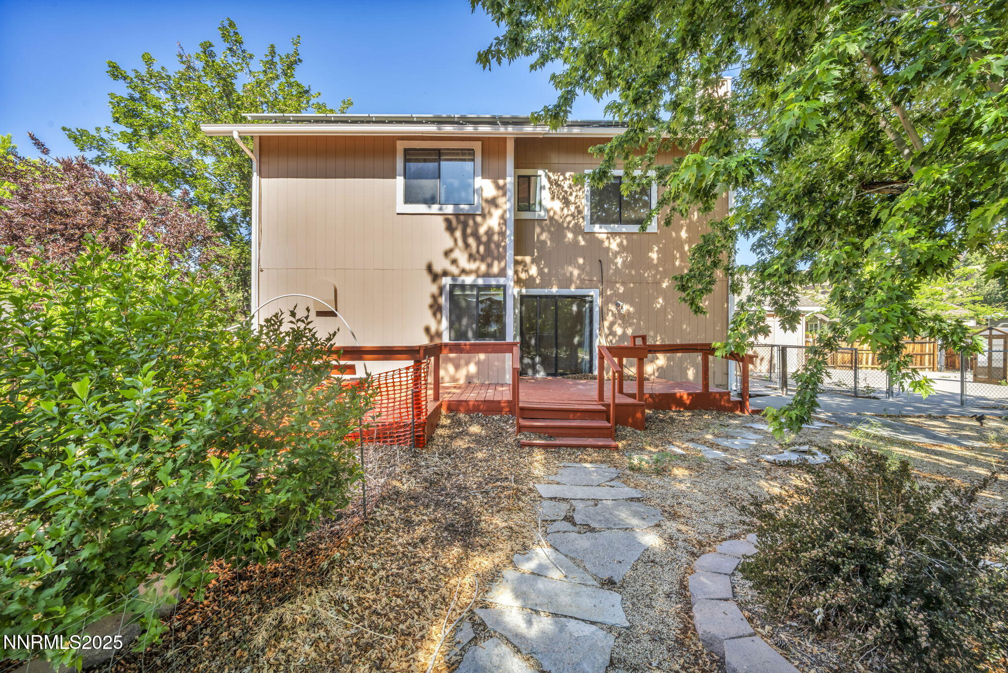 20-web-or-mls-285-lemming-dr