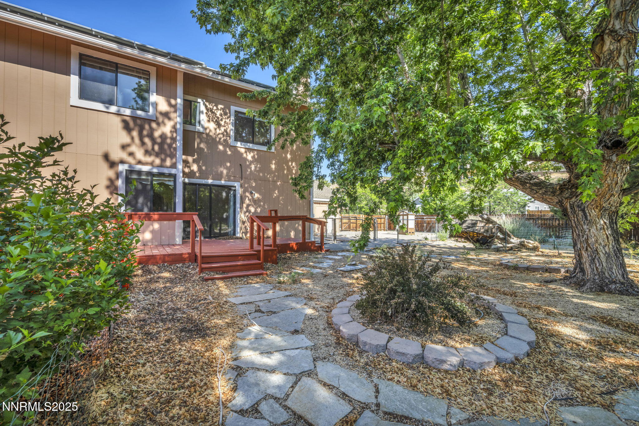 22-web-or-mls-285-lemming-dr