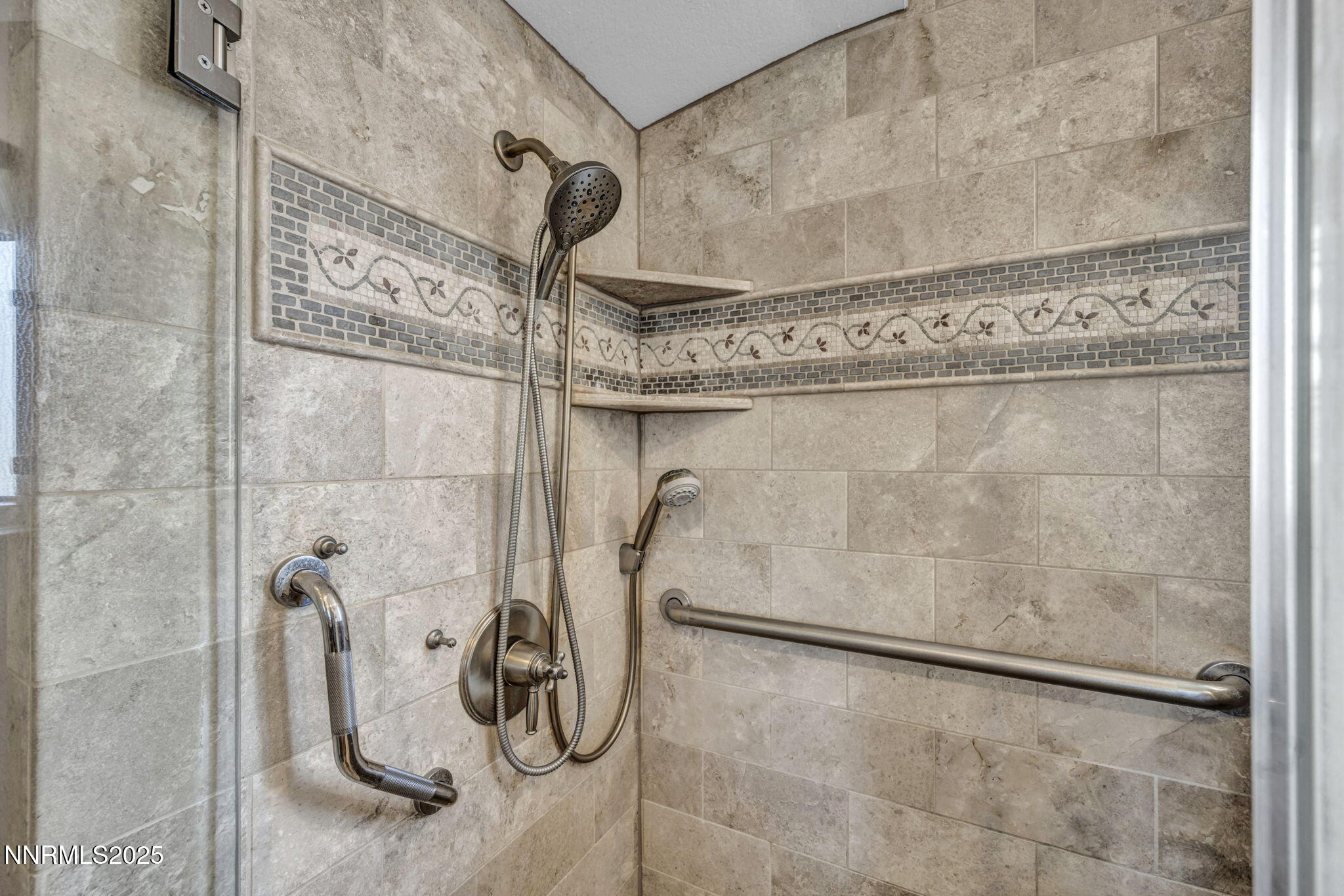 62-web-or-mls-285-lemming-dr