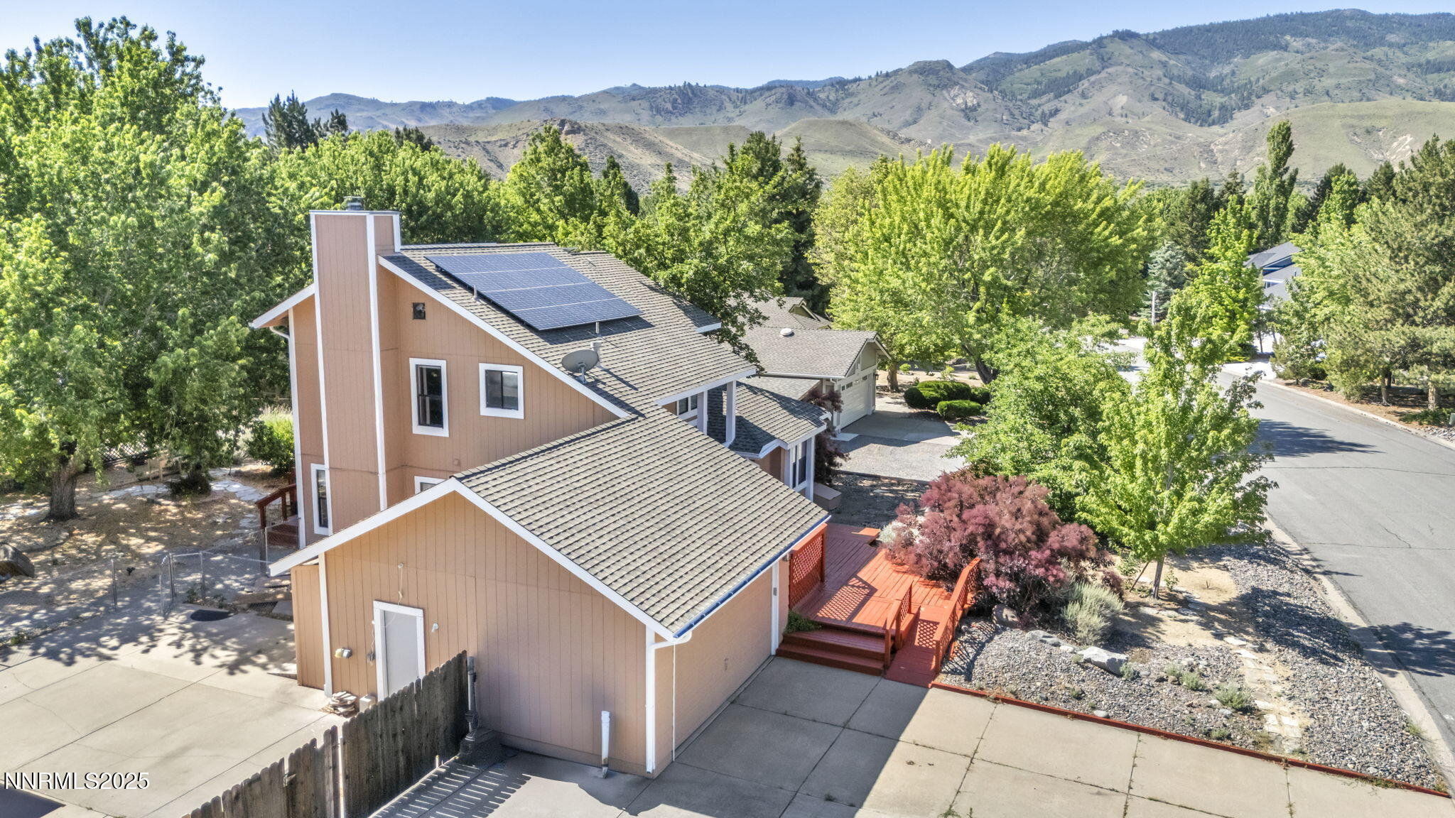 35-web-or-mls-285-lemming-dr