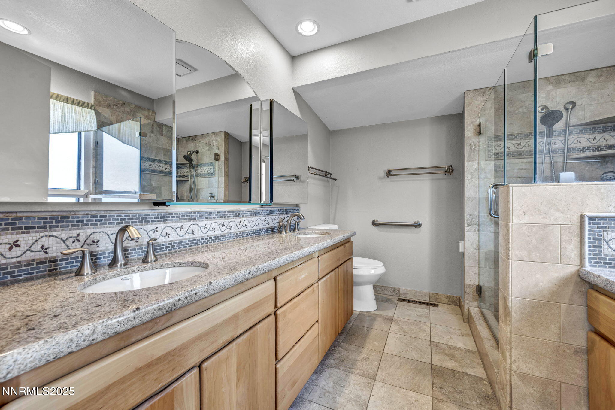 60-web-or-mls-285-lemming-dr