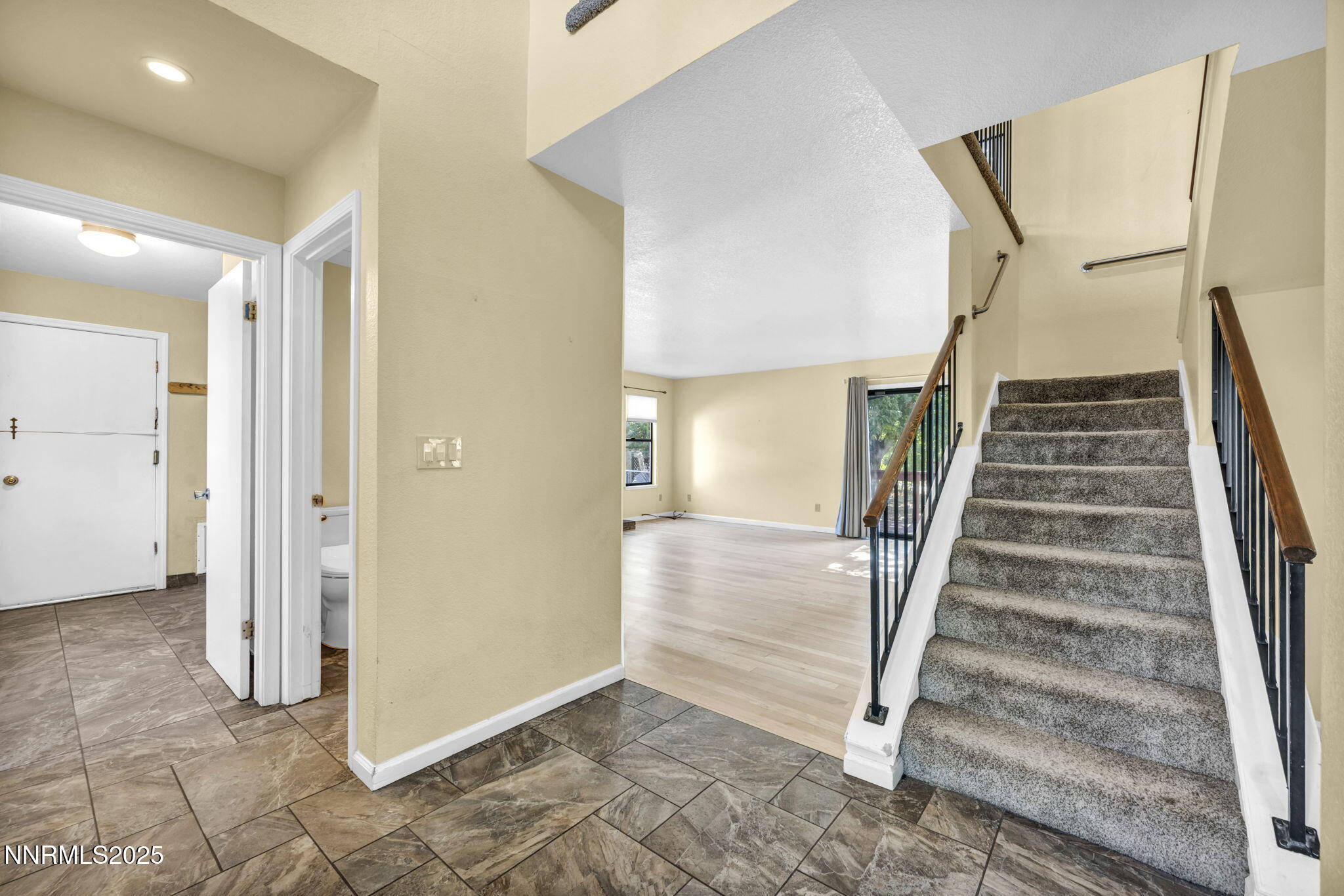 42-web-or-mls-285-lemming-dr