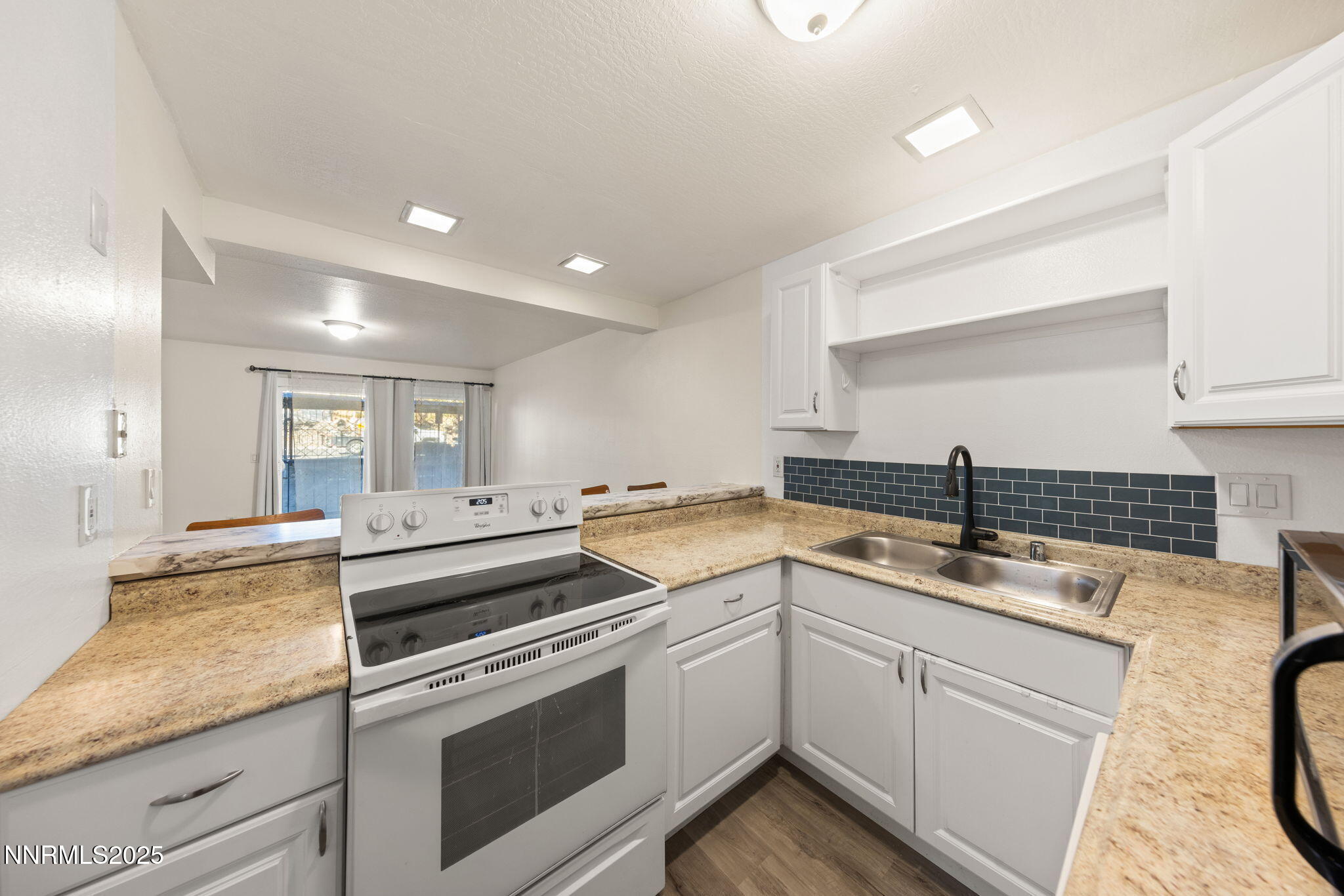 4-web-or-mls-2555 Clear Acre unit 16-004