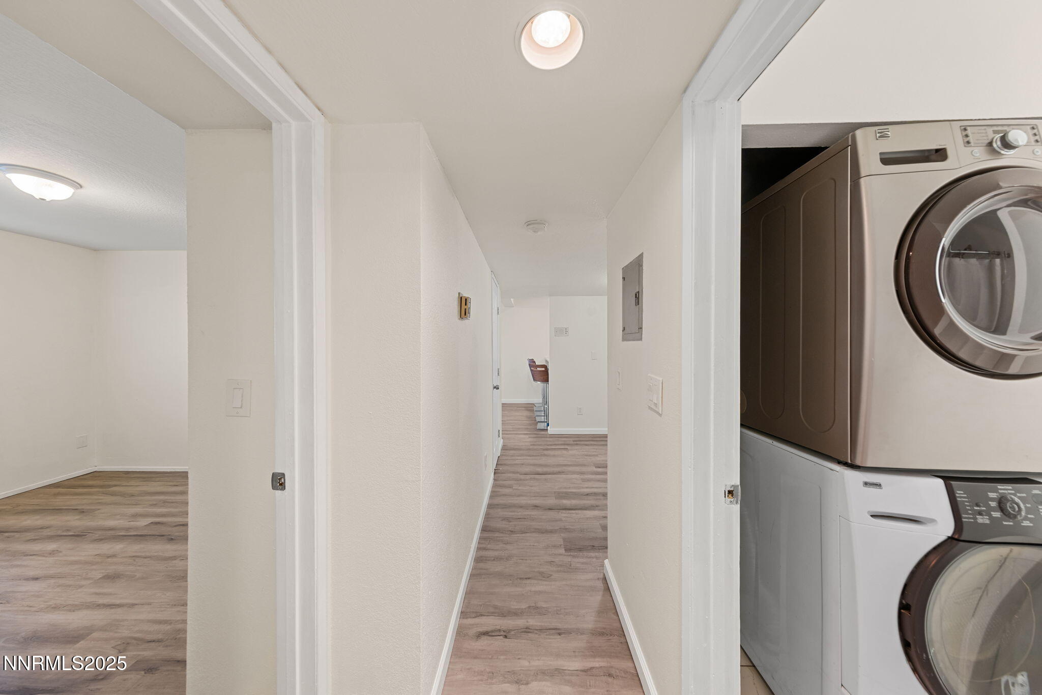 9-web-or-mls-2555 Clear Acre unit 16-009