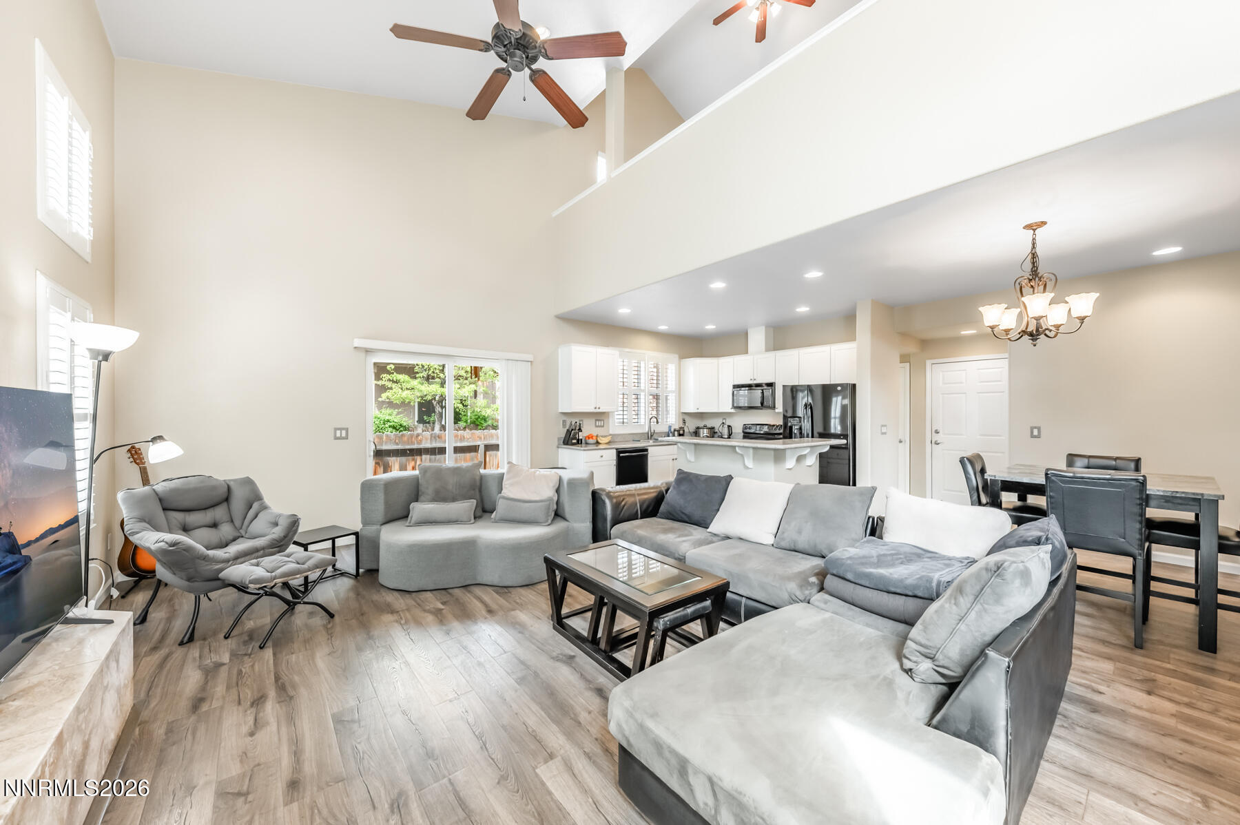 998 Marble Hills Circle