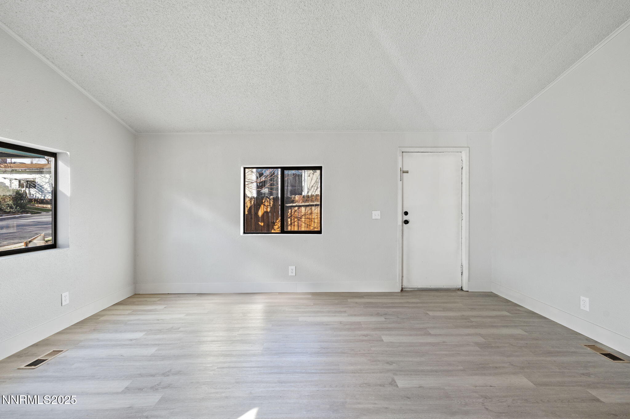 10-web-or-mls-DSC04636