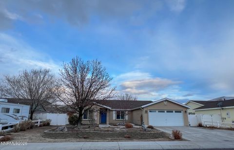 1371 White Bluffs Circle Fernley NV 89408