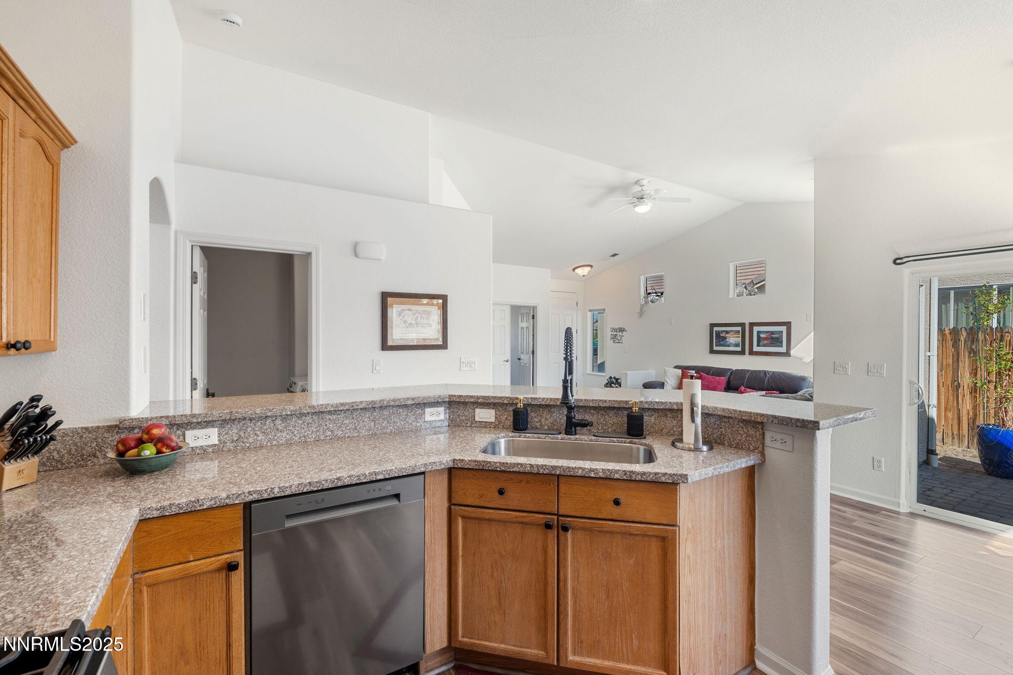 21-web-or-mls-DSC02818