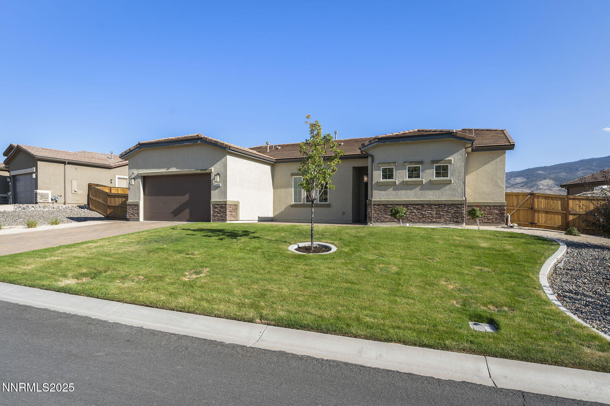 1-web-or-mls-_DSC3745