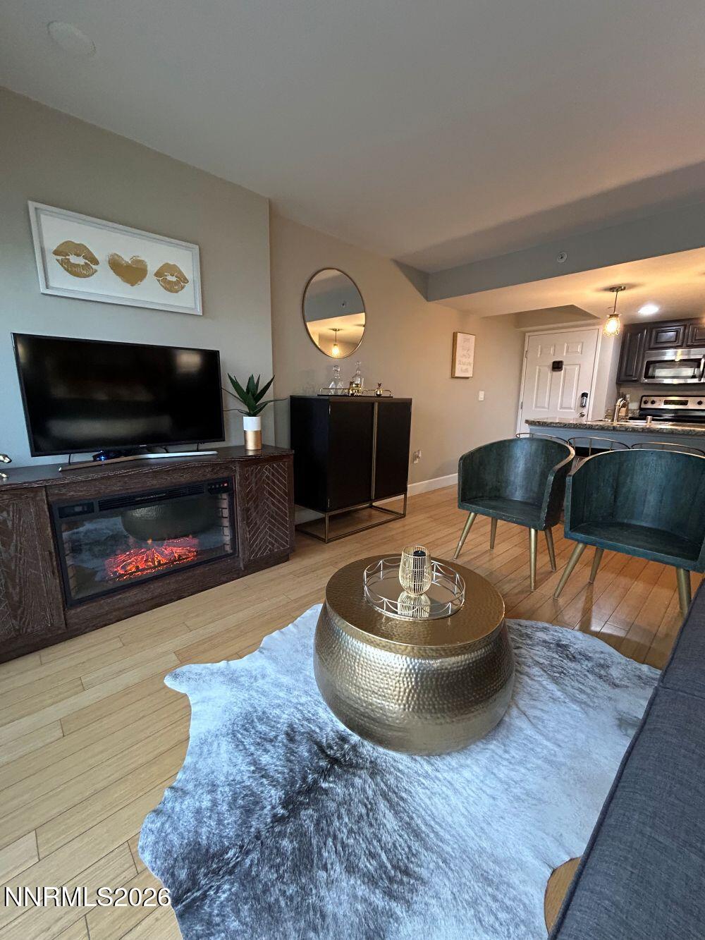 450 N Arlington Avenue 402