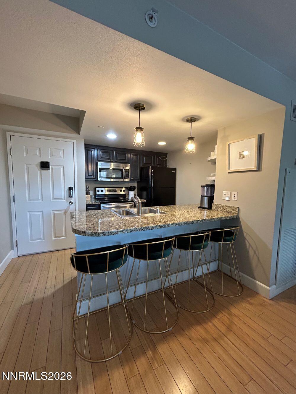 450 N Arlington Avenue 402