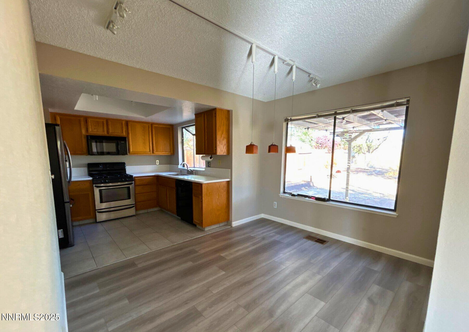 c53d8655-837d-4d74-a5a3-e87bbe3b8091