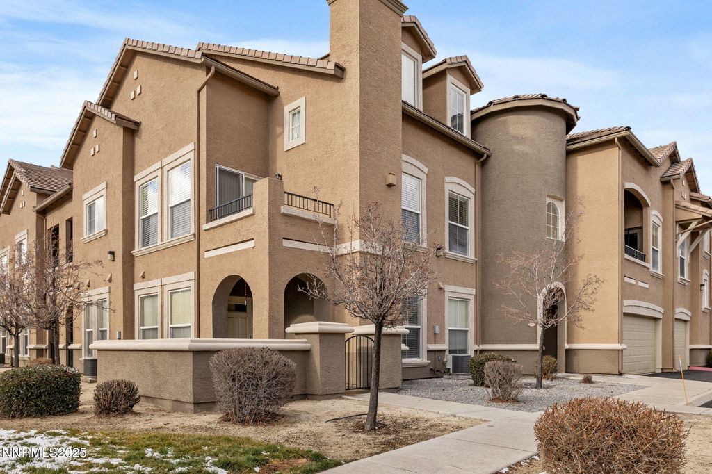 Photo of 1325 S Meadows Parkway #224, Reno, NV 89521 (MLS # 260000292)