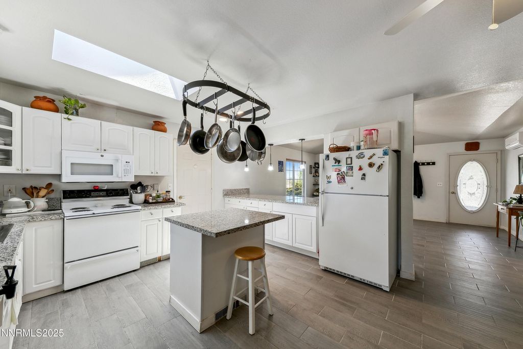 Photo of 21 Fox Lane, Yerington, NV 89447 (MLS # 250051110)