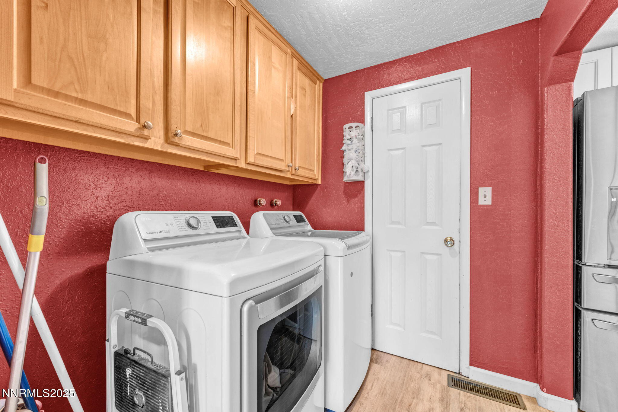 31-web-or-mls-2100-w-6th-st