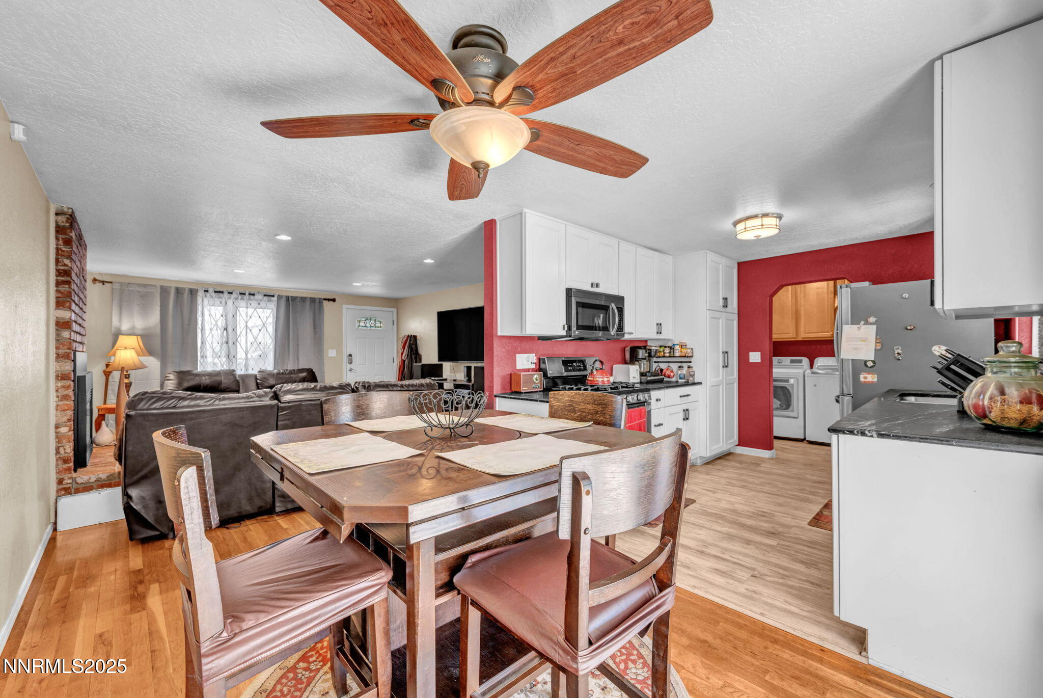 24-web-or-mls-2100-w-6th-st