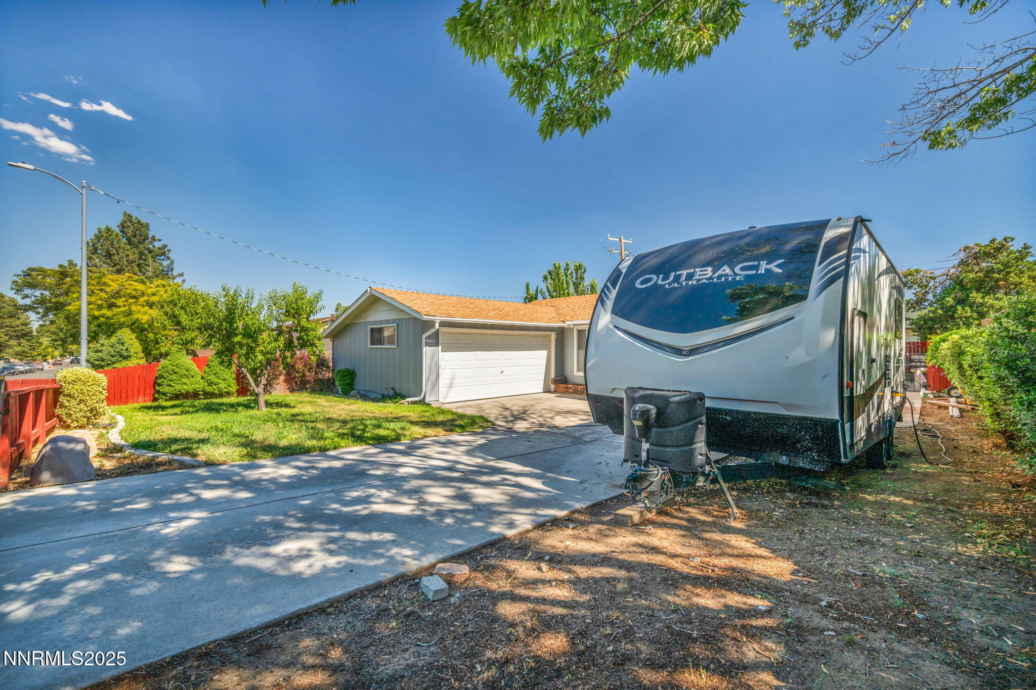 2-web-or-mls-2100-w-6th-st