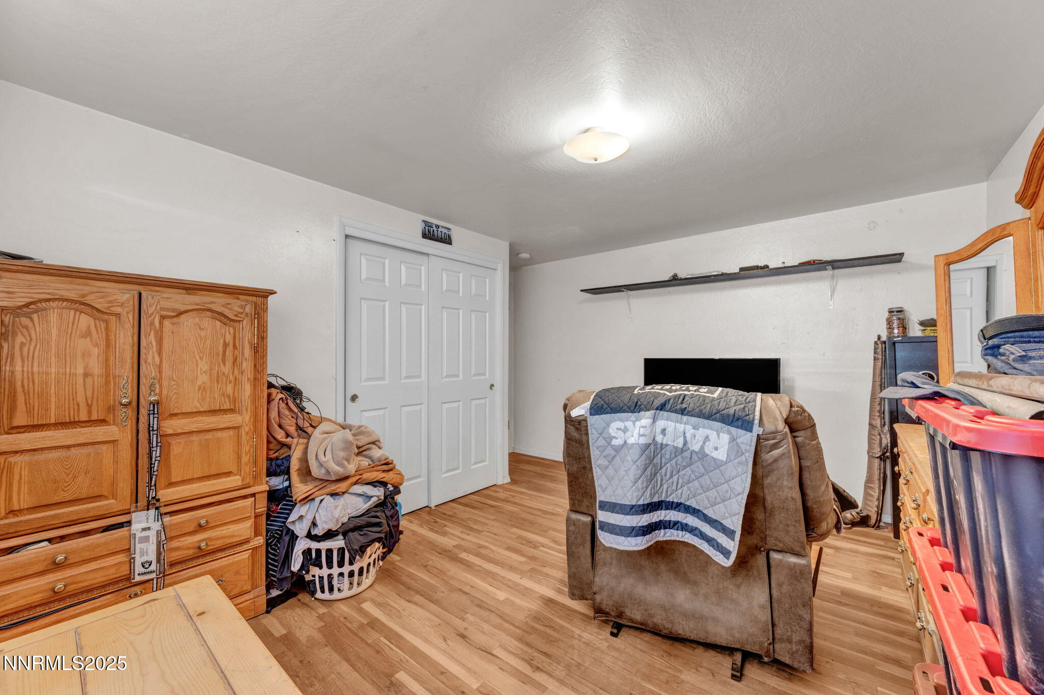 33-web-or-mls-2100-w-6th-st