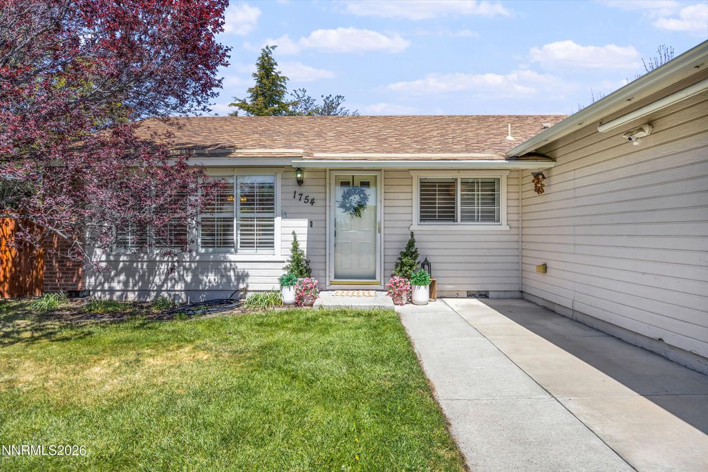 Photo of 1754 Ridgeway Court, Carson City, NV 89706 (MLS # 260005438)