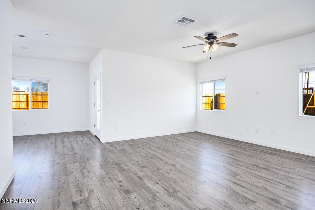 Photo of 343 Crystal Court, Fallon, NV 89406 (MLS # 260000931)