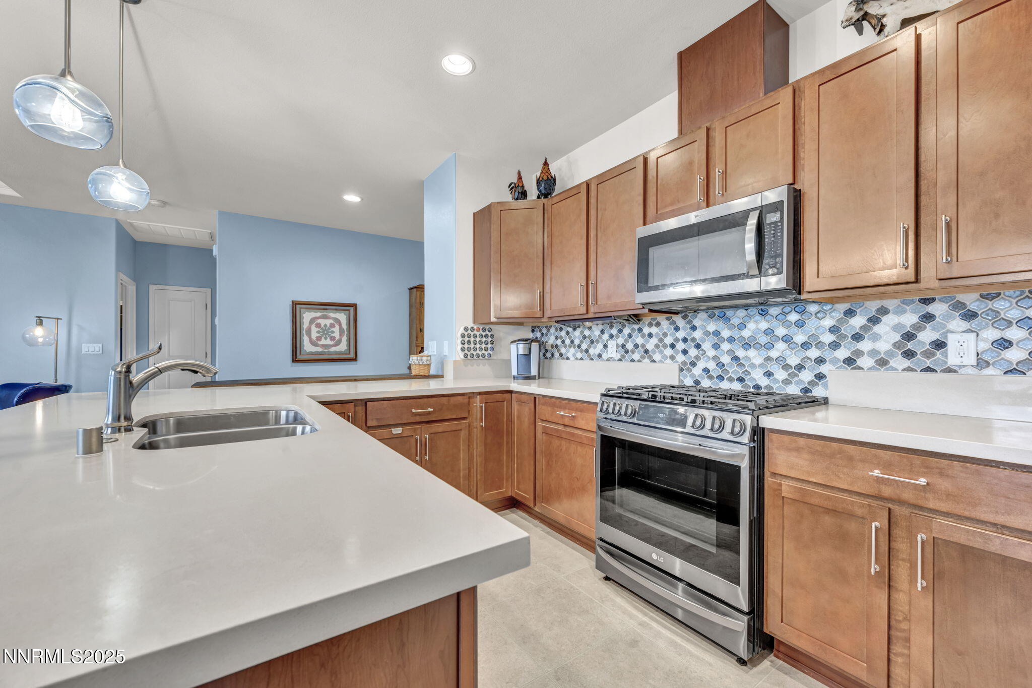 73-web-or-mls-408-cherry-blossom-ct