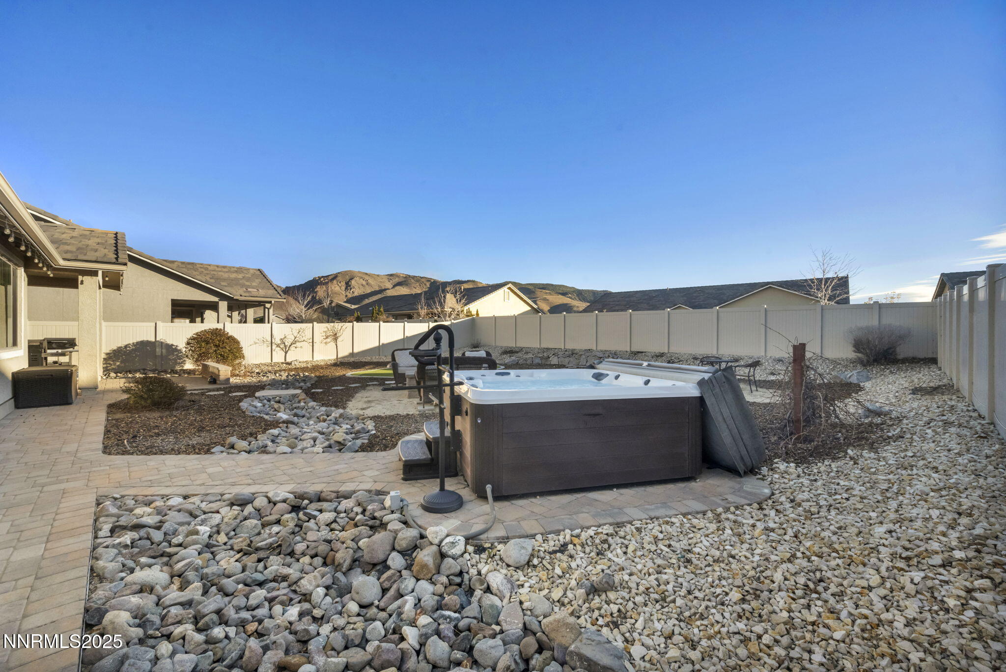 14-web-or-mls-408-cherry-blossom-ct