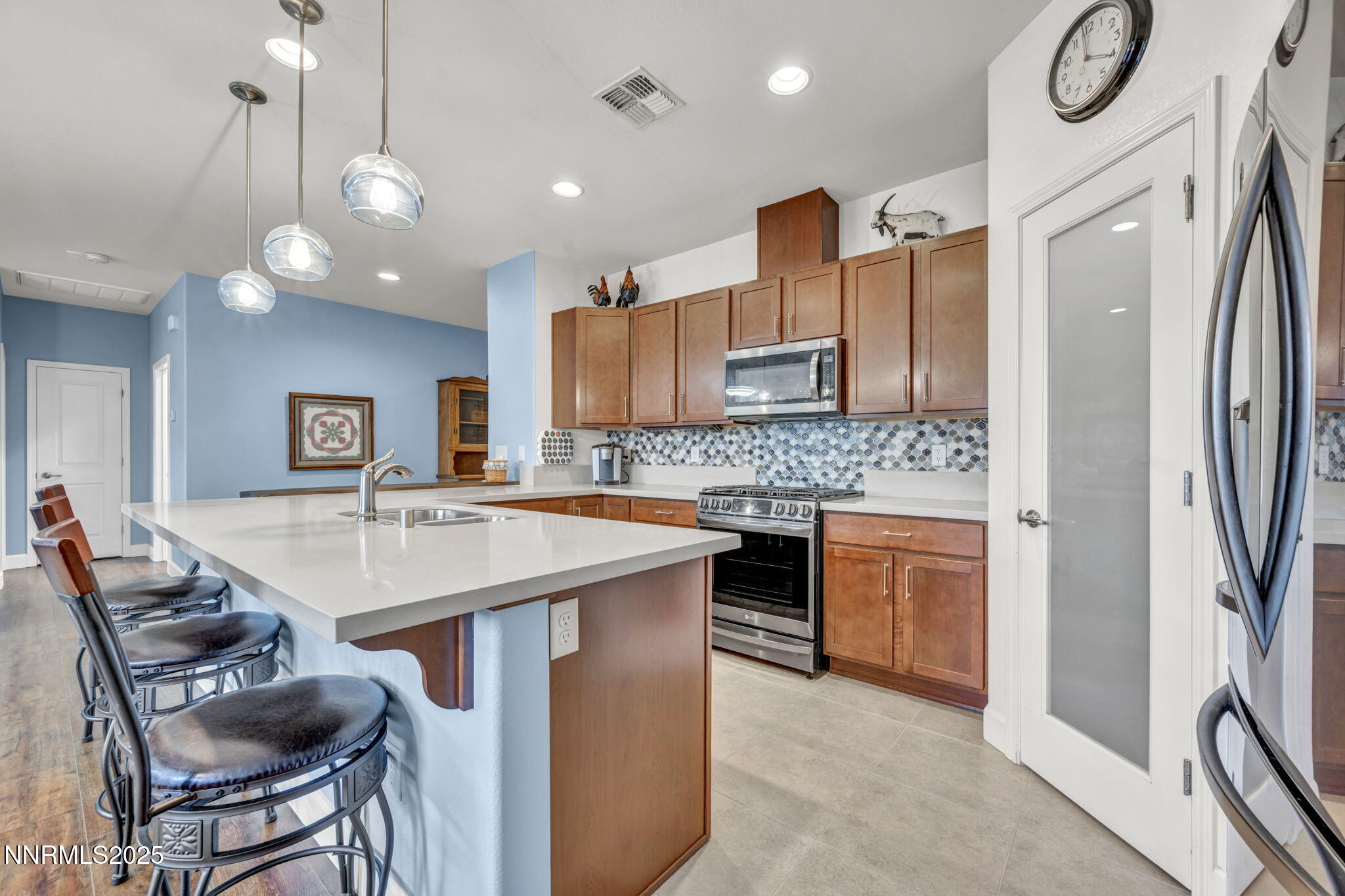 77-web-or-mls-408-cherry-blossom-ct